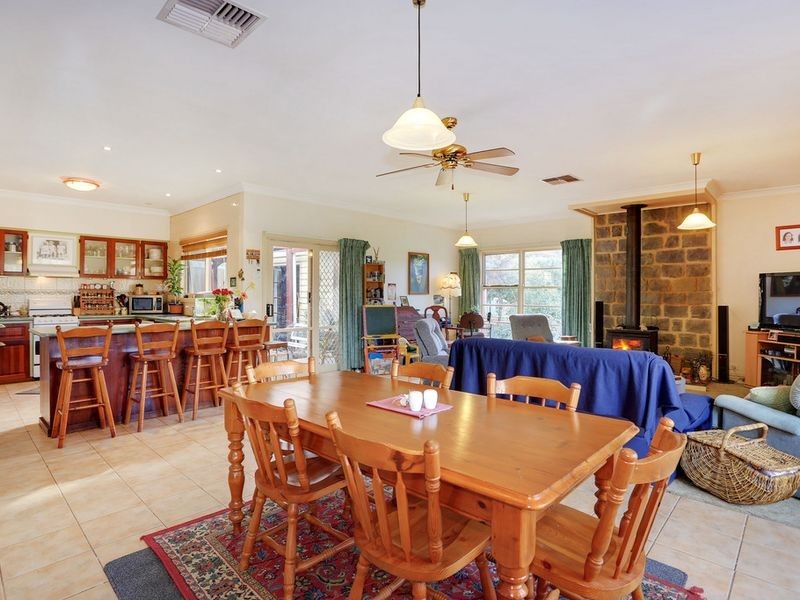 17 Eleva Road, Healesville VIC 3777