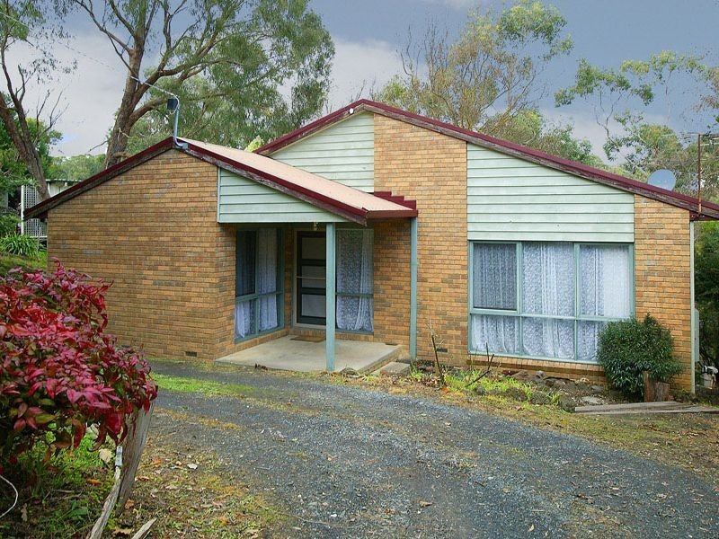 16 Benton Road, Healesville VIC 3777