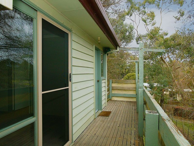 16 Benton Road, Healesville VIC 3777