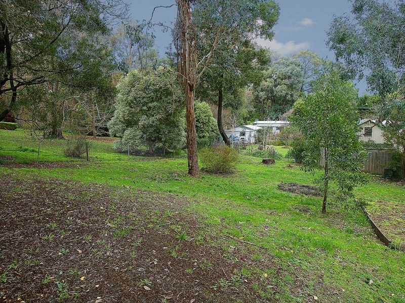 16 Benton Road, Healesville VIC 3777