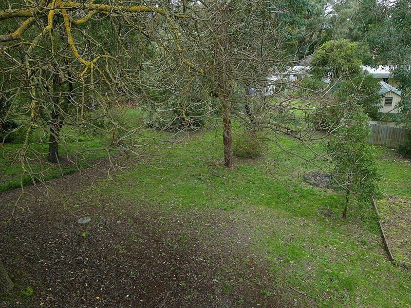 16 Benton Road, Healesville VIC 3777