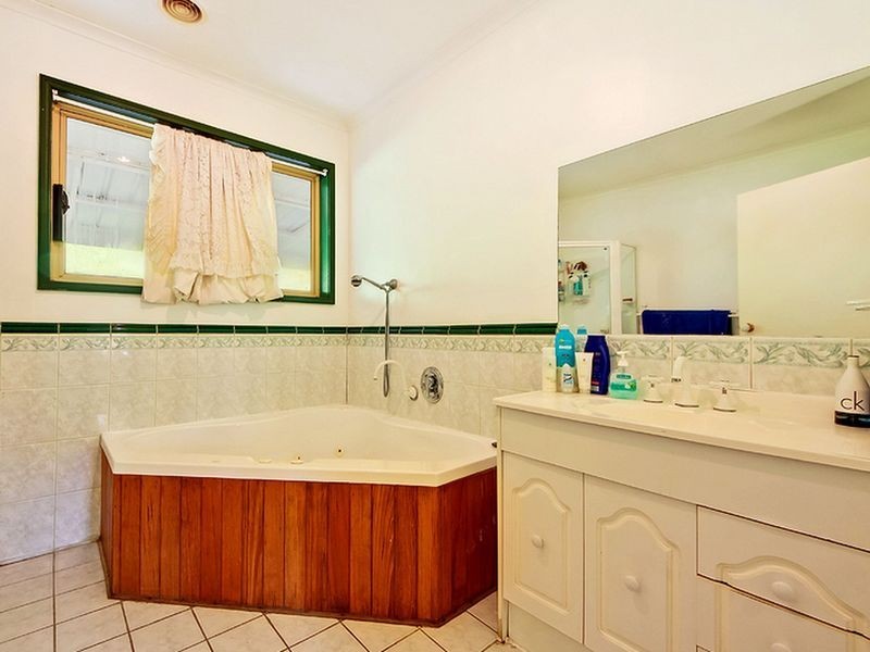 26 Lalors Road, Healesville VIC 3777