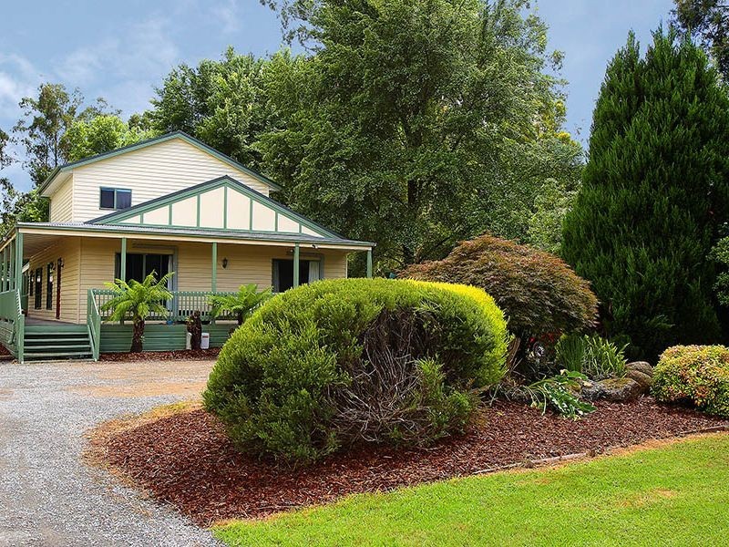 25 Farnham Road, Healesville VIC 3777