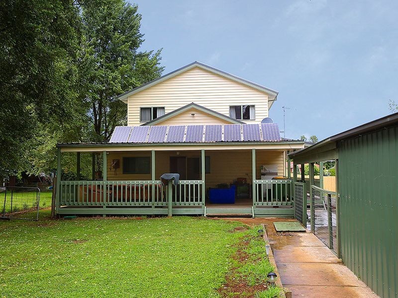 25 Farnham Road, Healesville VIC 3777