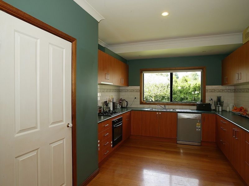 25 Farnham Road, Healesville VIC 3777