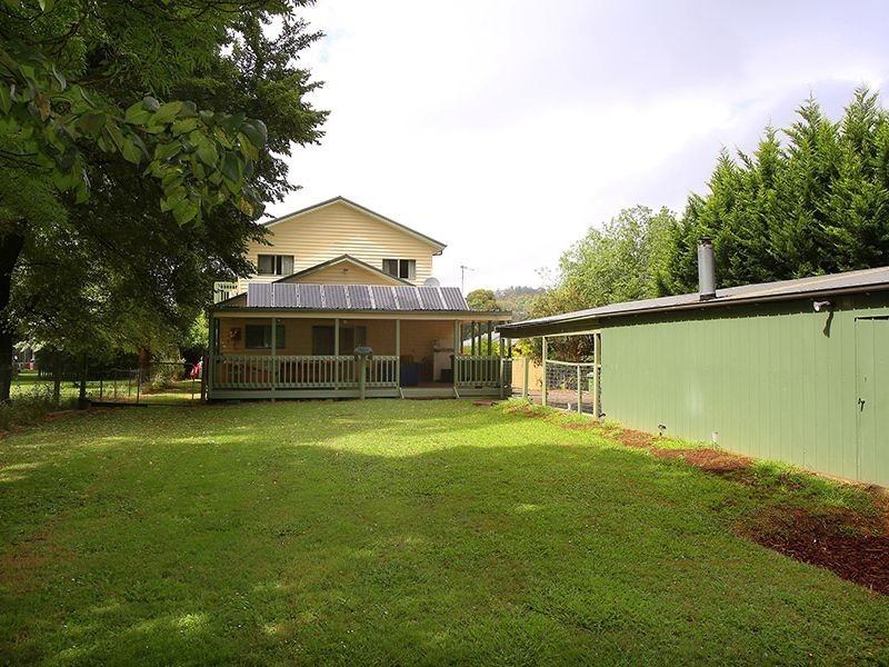 25 Farnham Road, Healesville VIC 3777