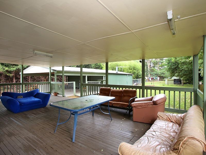 25 Farnham Road, Healesville VIC 3777