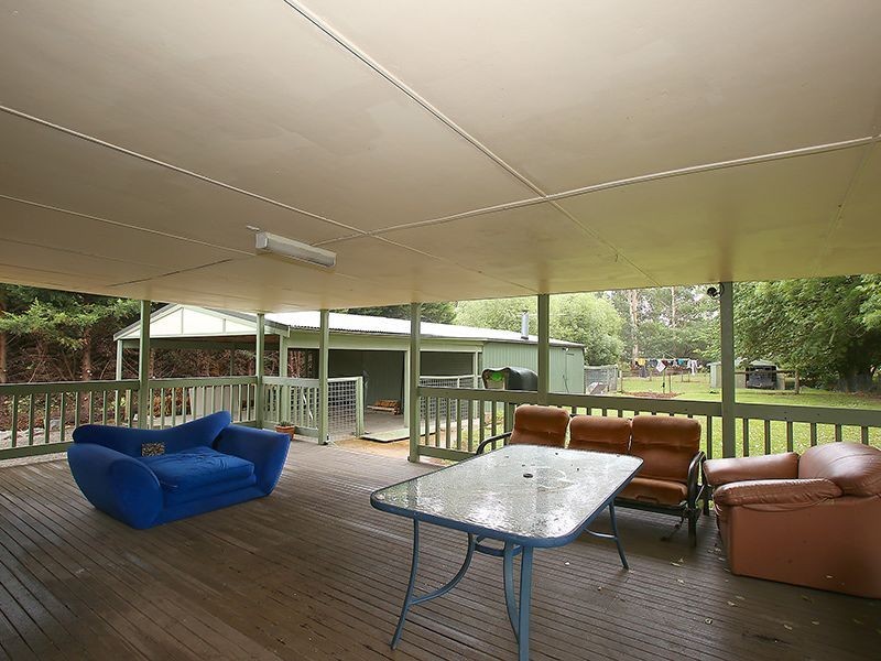 25 Farnham Road, Healesville VIC 3777