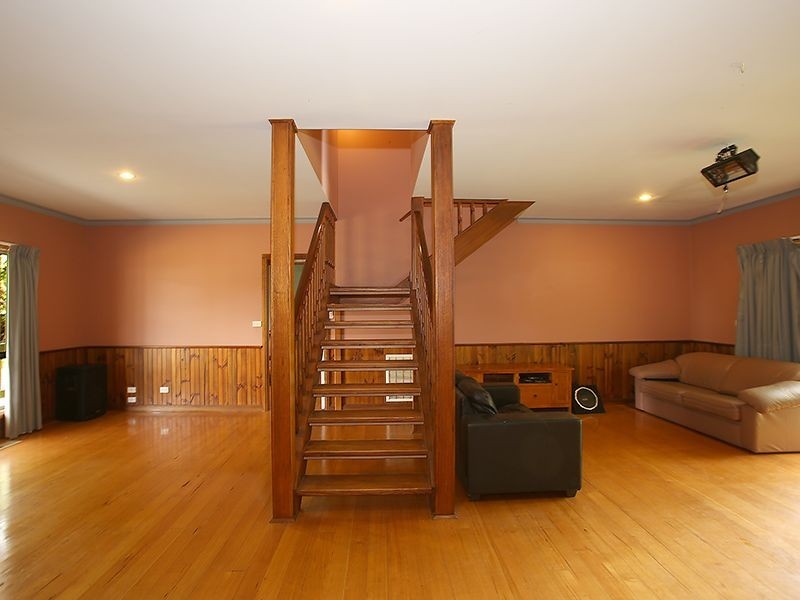 25 Farnham Road, Healesville VIC 3777