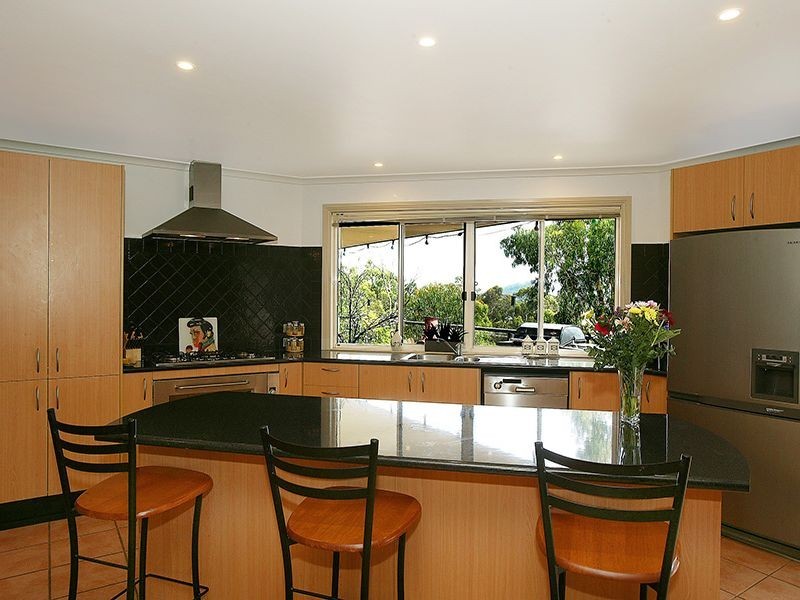 23 Allsops Road, Launching Place VIC 3139