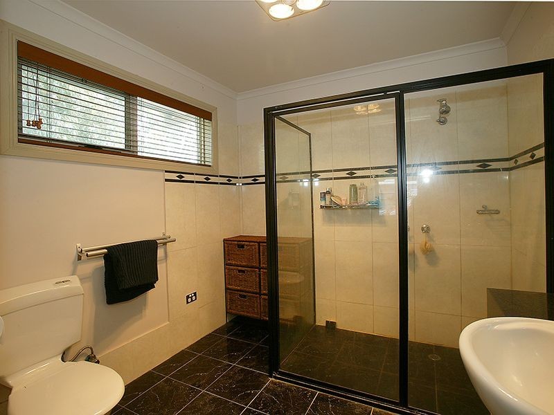 23 Allsops Road, Launching Place VIC 3139