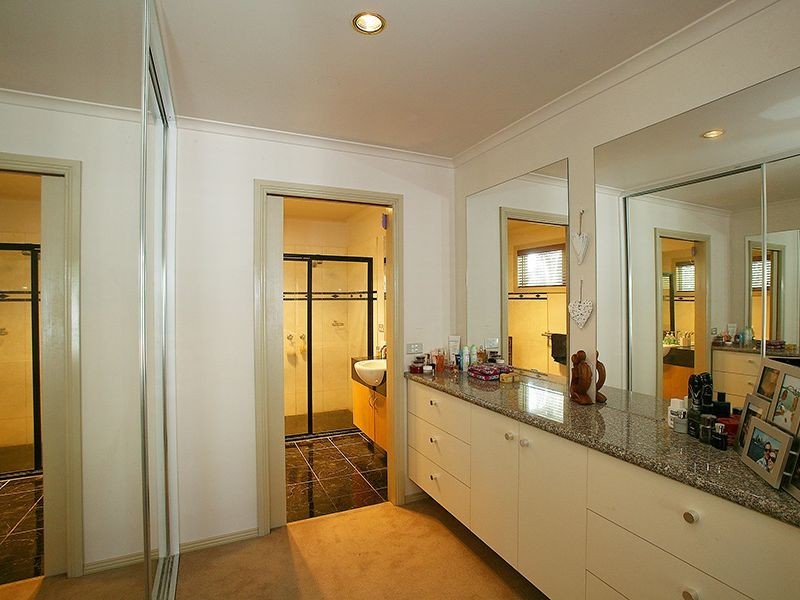 23 Allsops Road, Launching Place VIC 3139