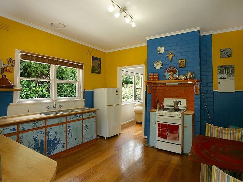 12 Wallace Parade, Healesville VIC 3777