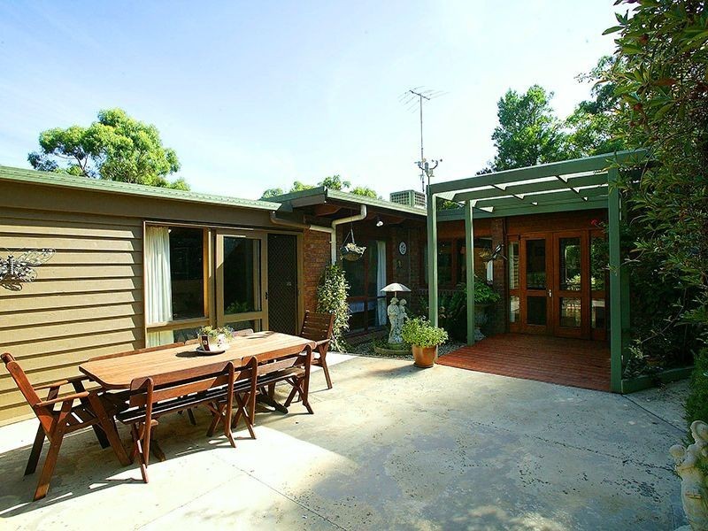 10 Merrans Road, Healesville VIC 3777