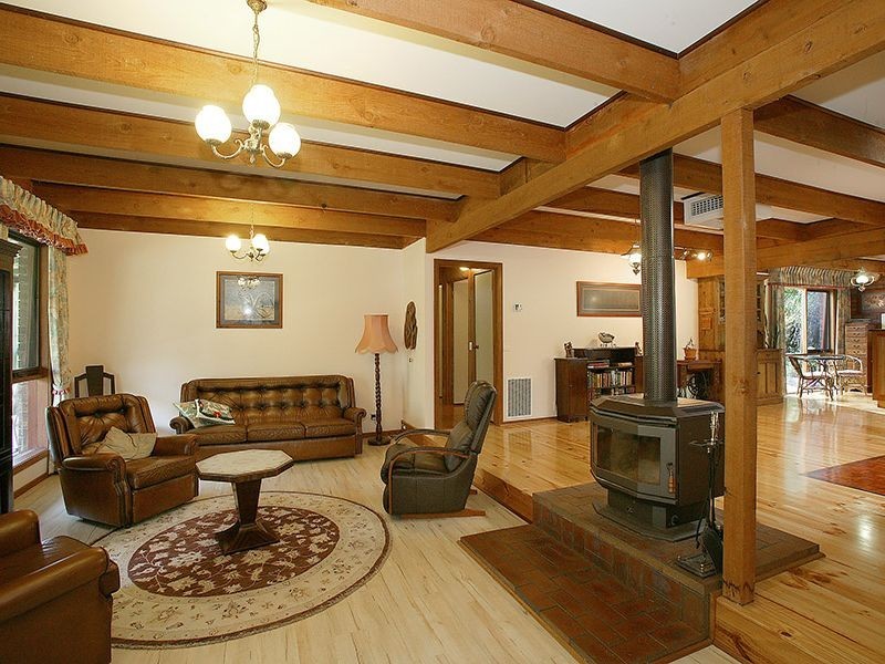 10 Merrans Road, Healesville VIC 3777