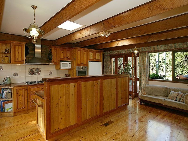 10 Merrans Road, Healesville VIC 3777