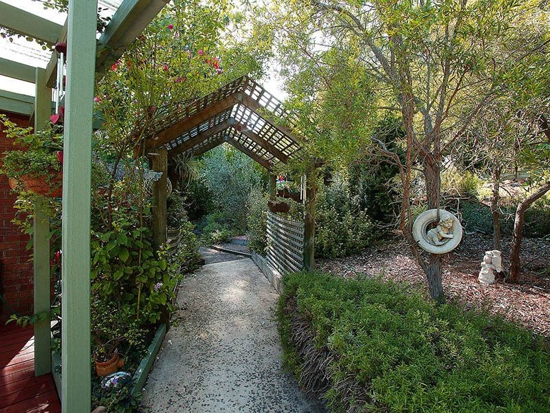 10 Merrans Road, Healesville VIC 3777