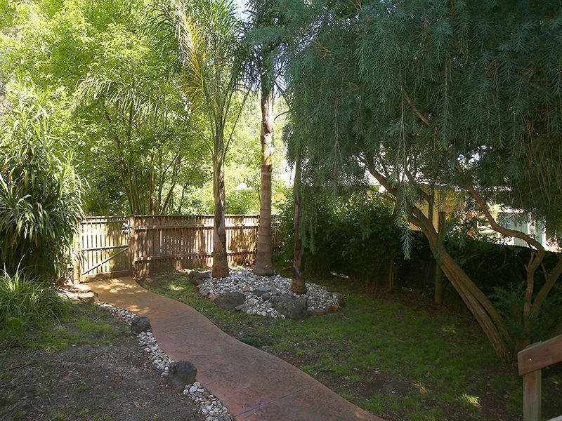 10 Barkers Road, Healesville VIC 3777