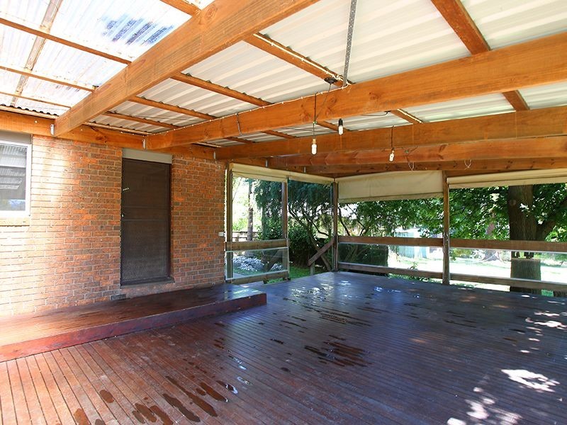 10 Barkers Road, Healesville VIC 3777