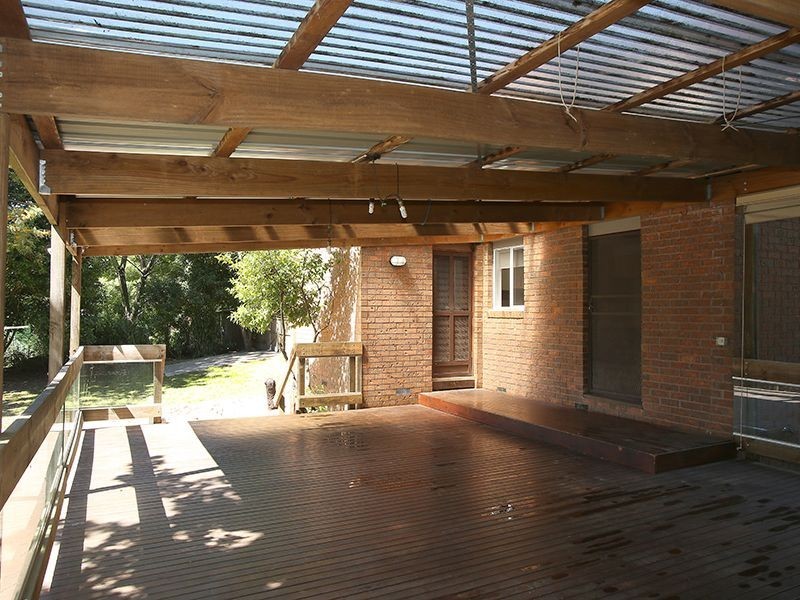 10 Barkers Road, Healesville VIC 3777