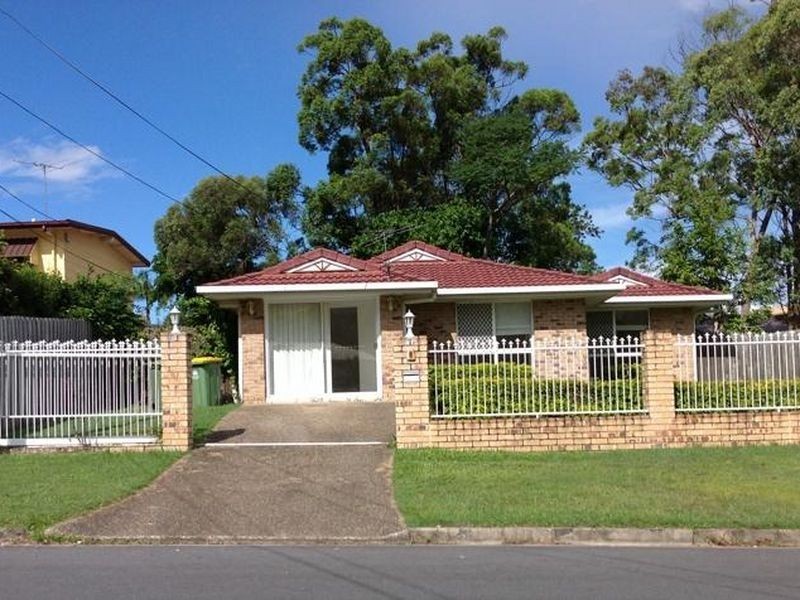 8 Parkland Avenue, Browns Plains QLD 4118