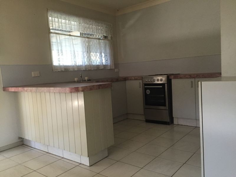 57 Sweetgum Street, Hillcrest QLD 4118