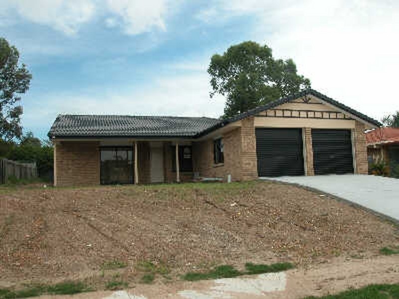 42 Federation Drive, Hillcrest QLD 4118