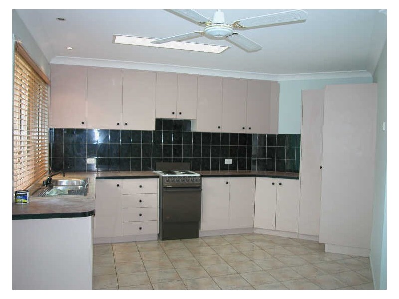 3 Price Court, Crestmead QLD 4132