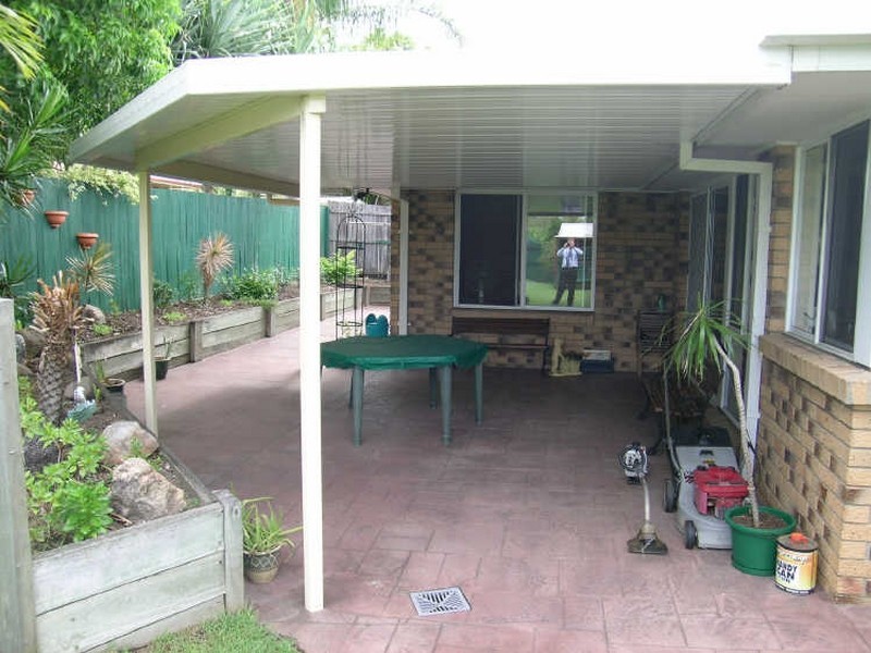 70 Bottlebrush Drive, Regents Park QLD 4118