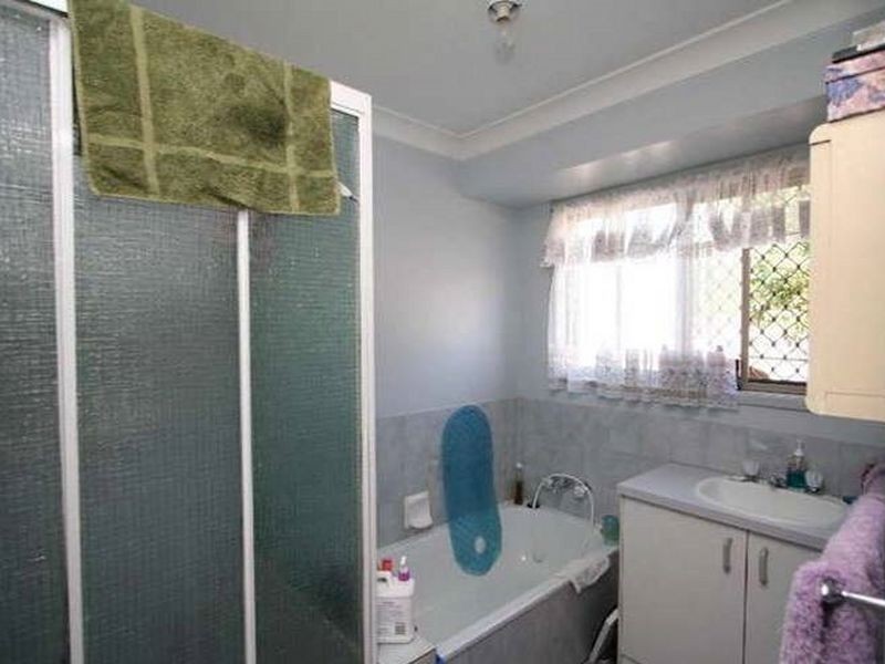 9 Ponderosa Street, Hillcrest QLD 4118