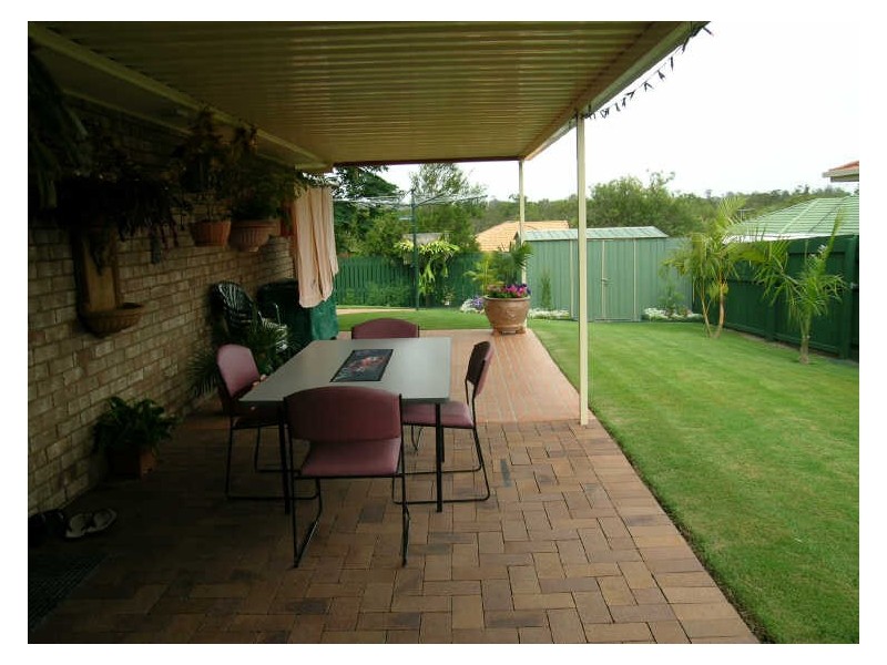 93 Redgum Drive, Regents Park QLD 4118