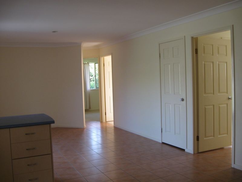 1 Nepeta Street, Regents Park QLD 4118