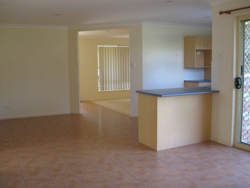 1 Nepeta Street, Regents Park QLD 4118