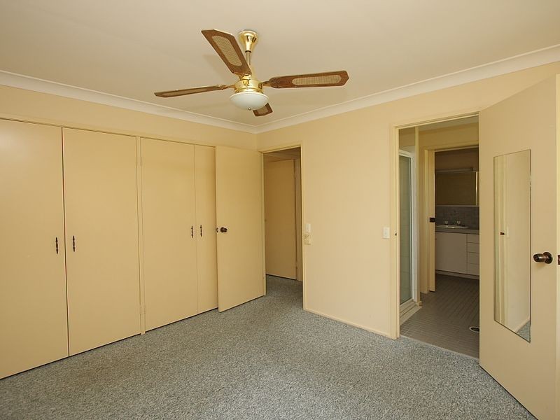 9 Volant Street, Regents Park QLD 4118