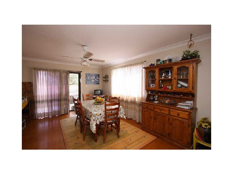 200 Emerald Drive, Regents Park QLD 4118