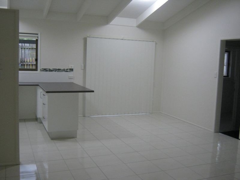 26 Green Road, Regents Park QLD 4118