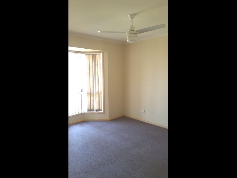20 Isaac Court, Hillcrest QLD 4118