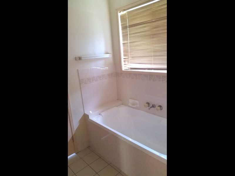 20 Isaac Court, Hillcrest QLD 4118