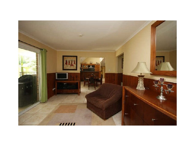 15 Penda Road, Park Ridge South QLD 4125