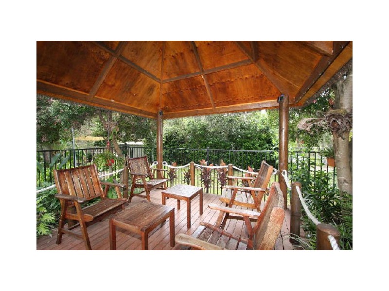 15 Penda Road, Park Ridge South QLD 4125