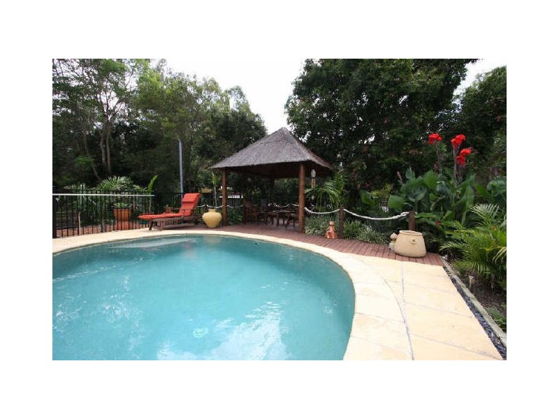 15 Penda Road, Park Ridge South QLD 4125