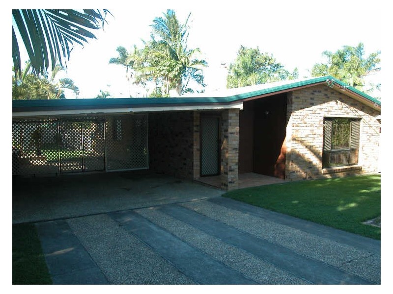 25 Whitcomb Street, Hillcrest QLD 4118