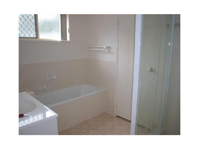 1 Solandra Circuit, Regents Park QLD 4118