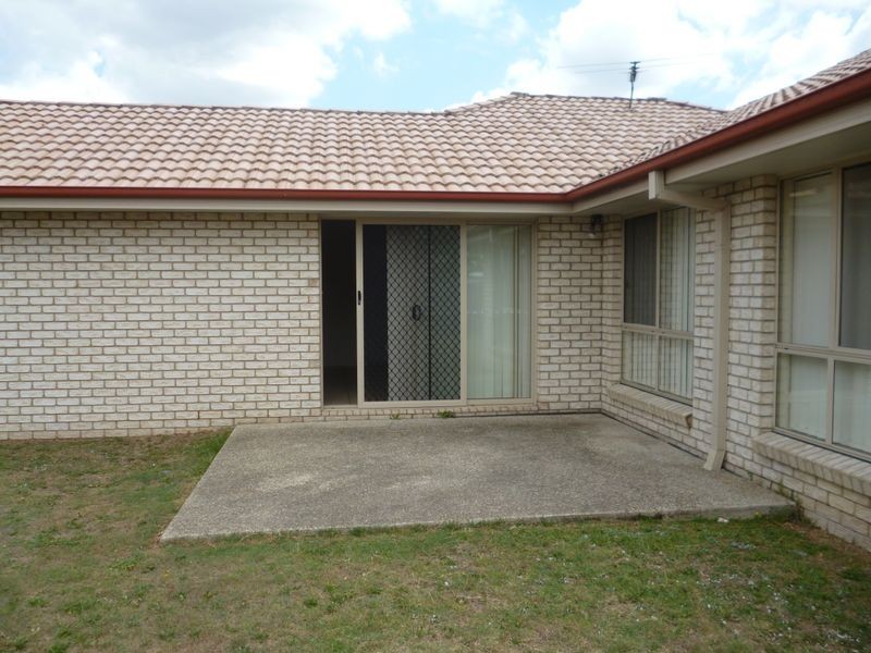 16 Zac Street, Marsden QLD 4132