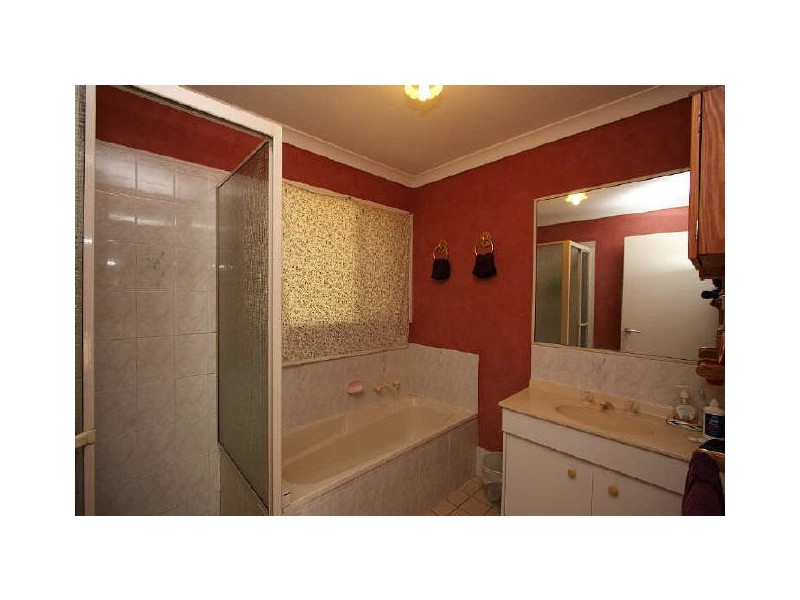 15 Pitt Court, Crestmead QLD 4132