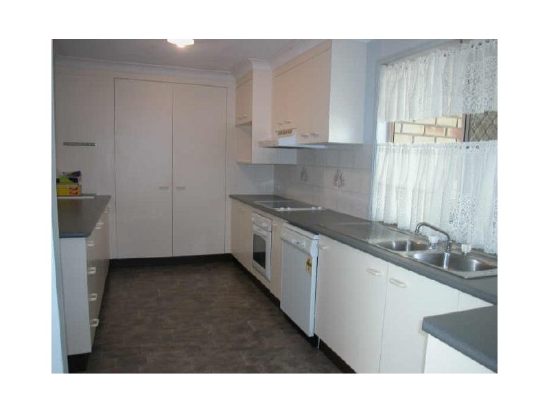 16 Elmwood Court, Boronia Heights QLD 4124