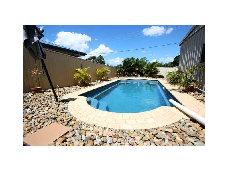 18 Penfold Street, Hillcrest QLD 4118