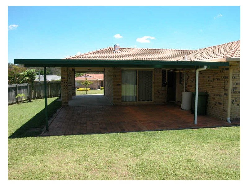 34 Federation Drive, Hillcrest QLD 4118