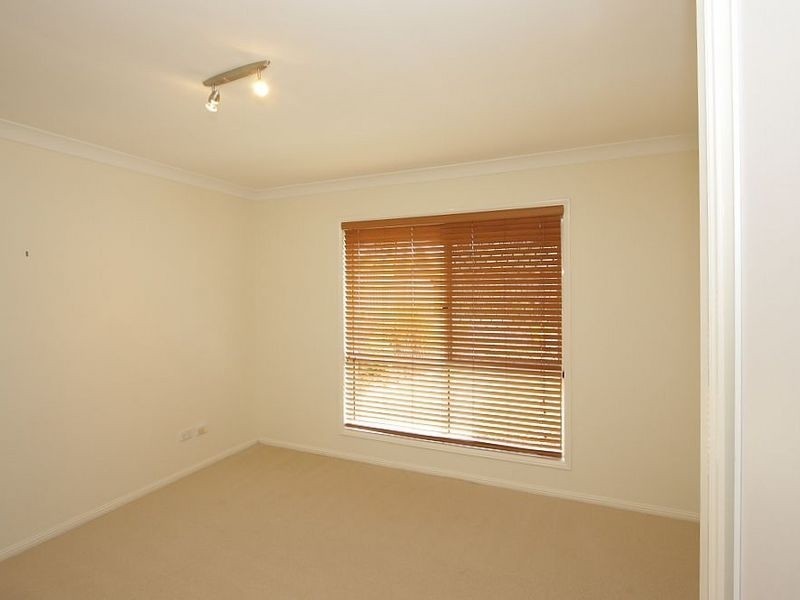 17 Agathis Place, Forest Lake QLD 4078