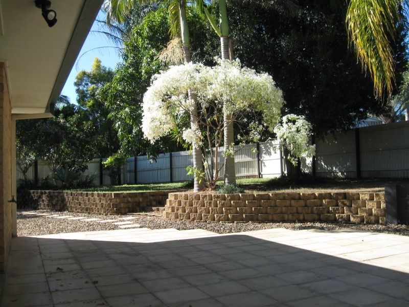 11 Billabong Court, Regents Park QLD 4118